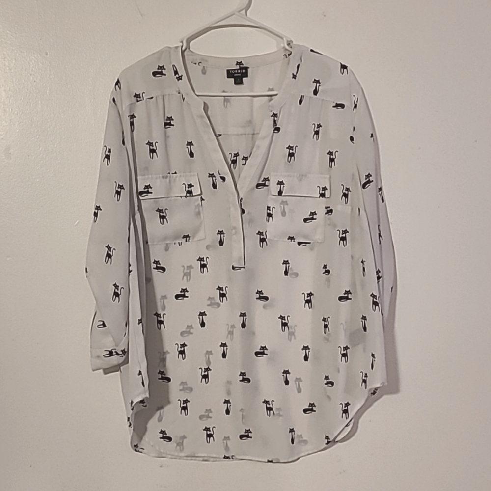 Torrid Blouse White with Black Cats Size 1